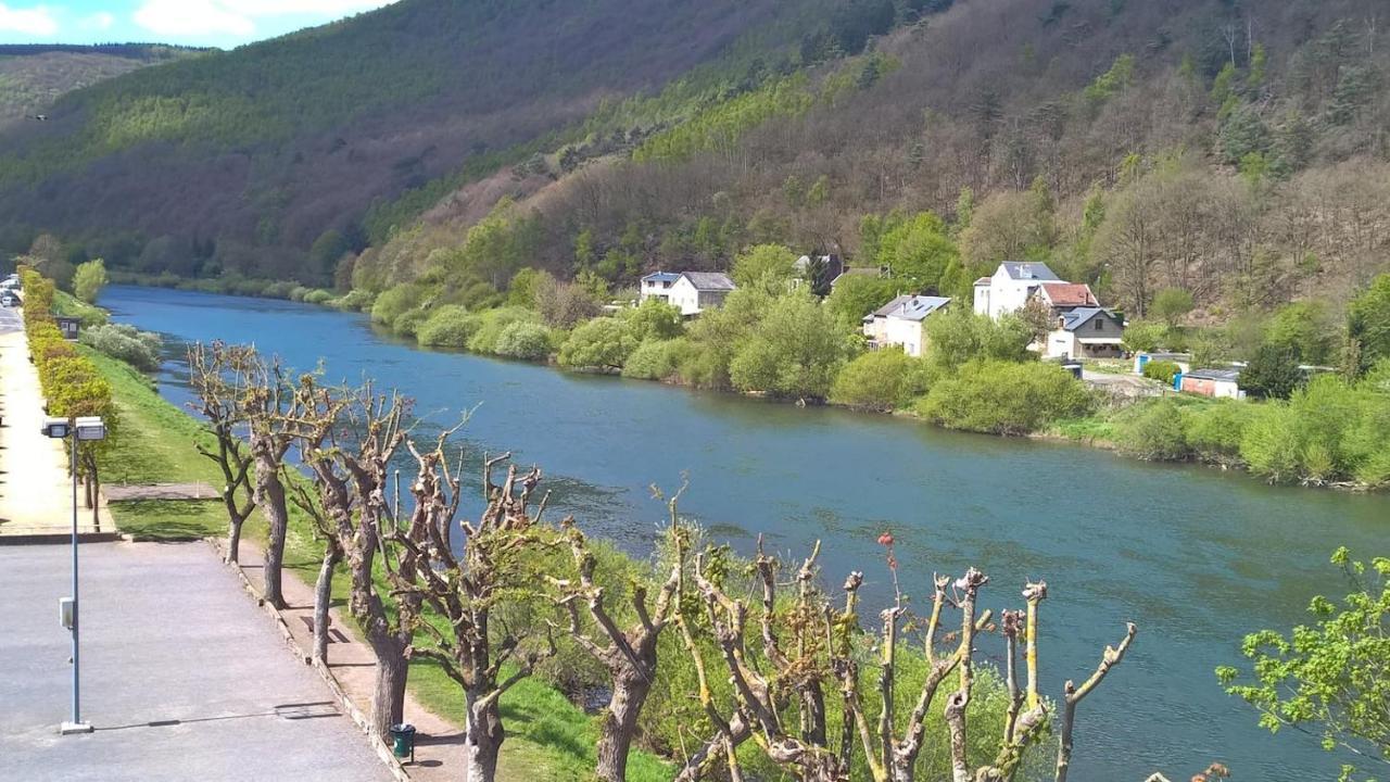 Le Balcon Sur La Meuse Villa Revin  Eksteriør bilde